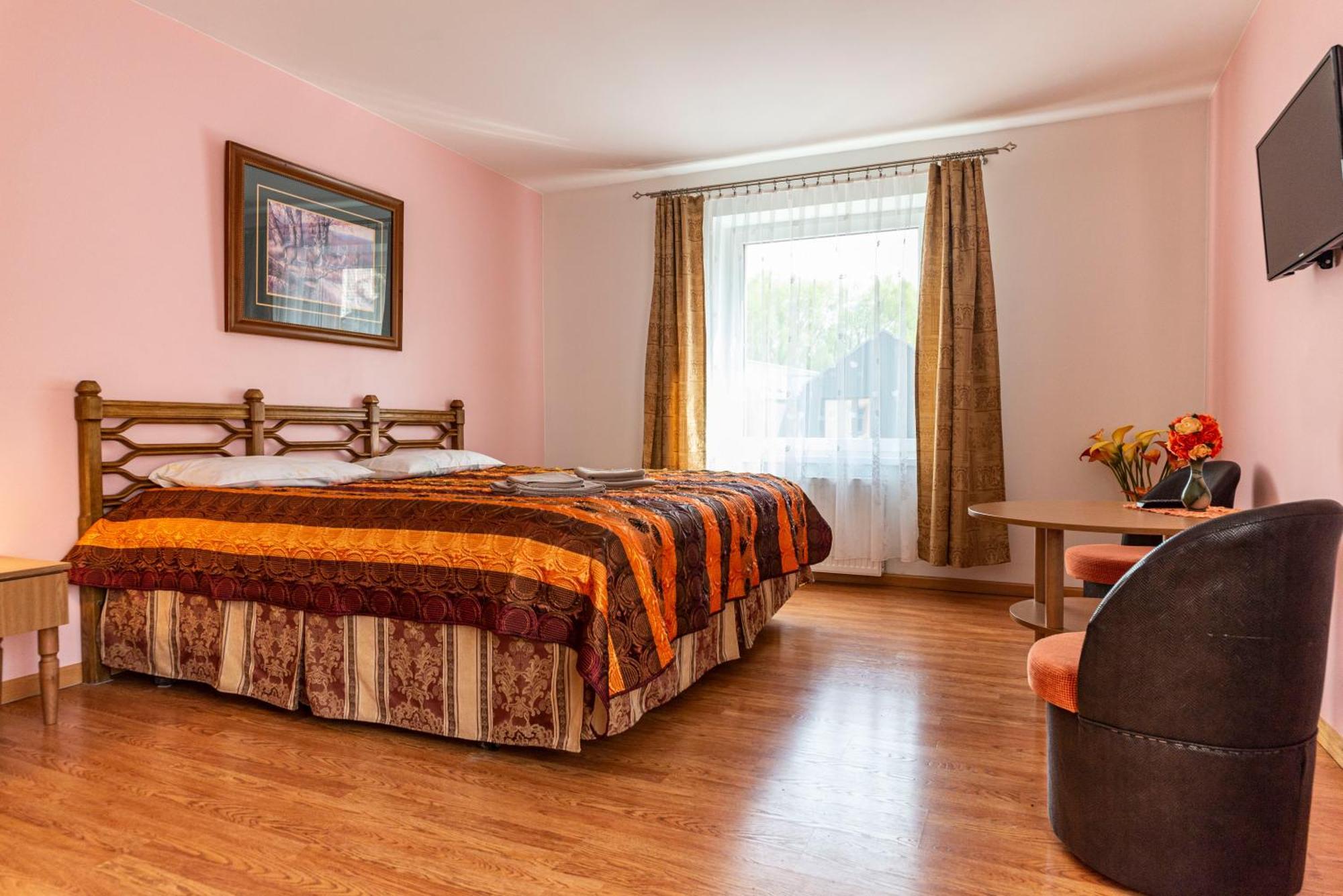 Smiltele Hotel Паланга Екстериор снимка