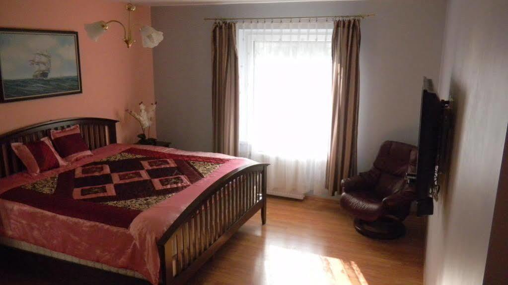 Smiltele Hotel Паланга Екстериор снимка